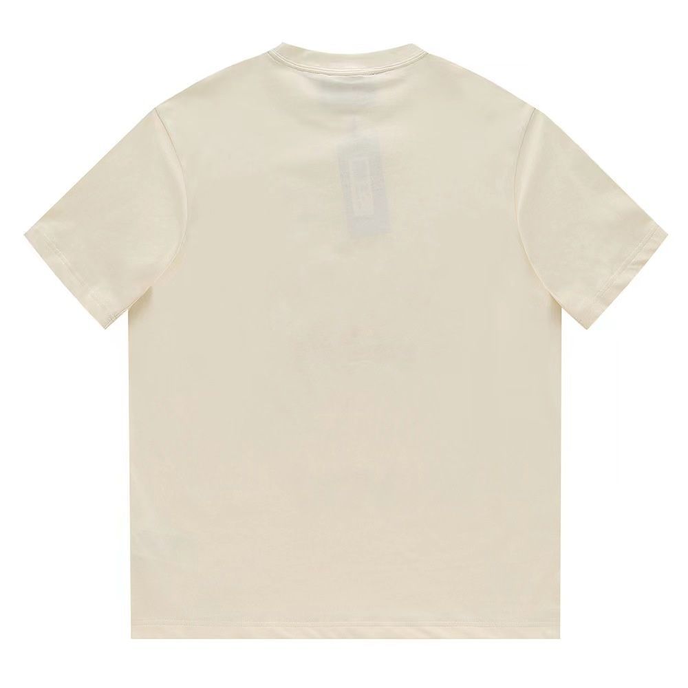 今日 GUCCI リベットロゴ クルーネック T シャツ