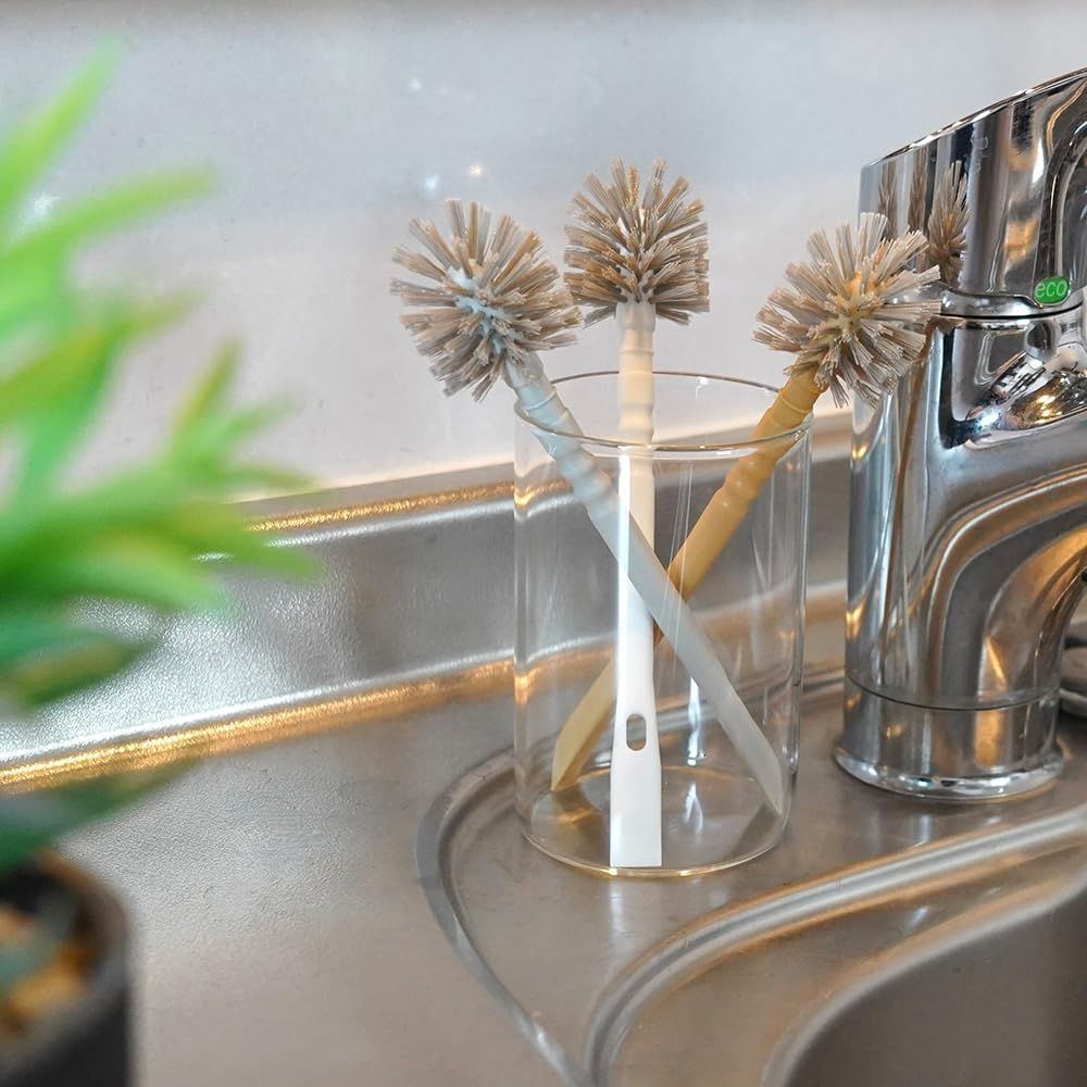 ナチュラル 暮らしに馴染む 細かいところのお掃除に キッチン 360度植毛 ブラシ バス 隅に届く 溝 リビング 隙間 セット 窓まわり 本体 くらしブラシ 組 3本組