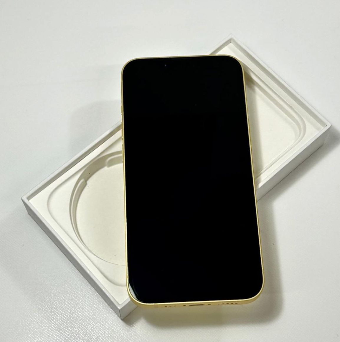 中古品 | iPhone 14｜128gb｜SIMフリー版 - メルカリ