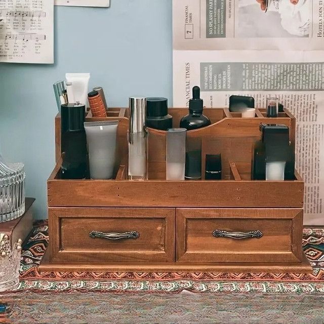 香水 メイク道具収納