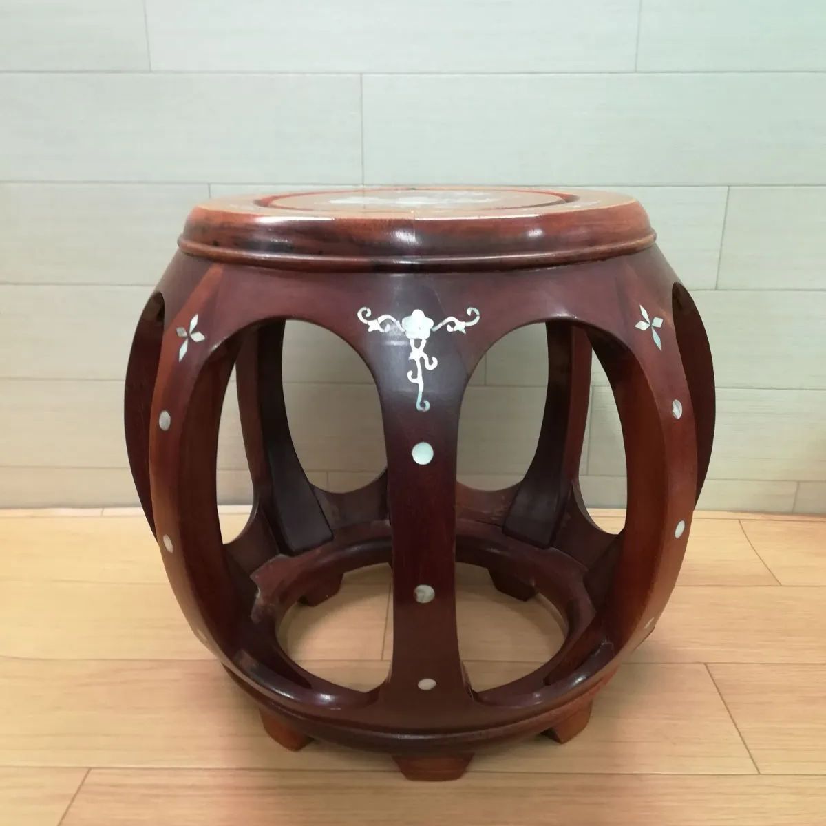 螺鈿細工 丸型座卓 丸椅子 スツール 腰掛け 中国美術 工芸品