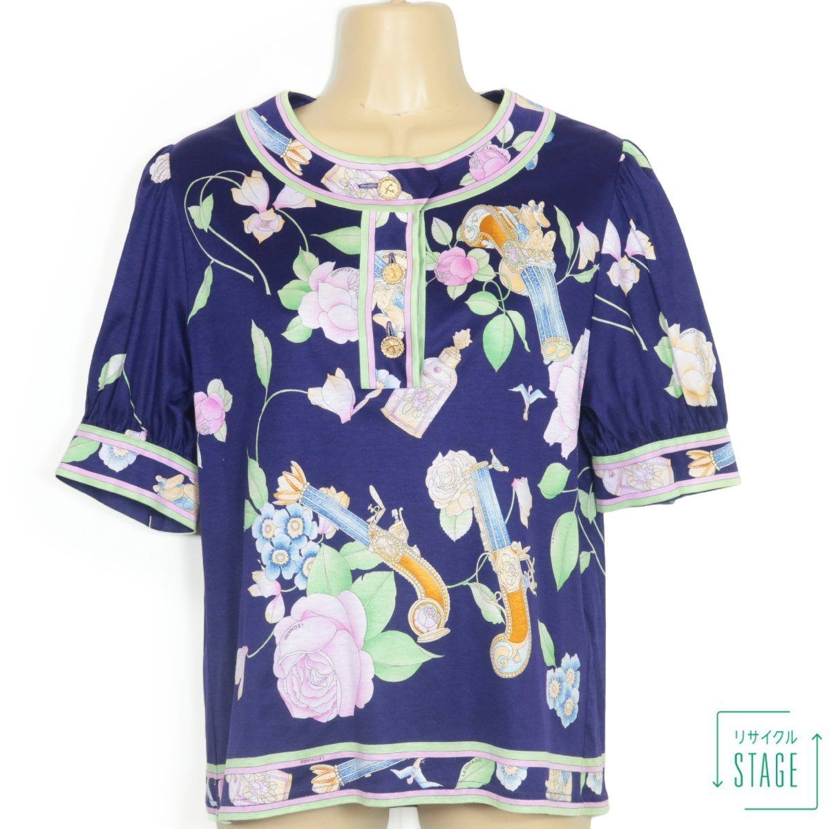 LEONARD - 【美品】レオナール★華やか♪半袖カットソー サイズM エキゾチックな花柄&ゴールドボタン コットン100！紫系 z9990ｓ 美品】レオナール☆華やか♪半袖カットソー サイズM