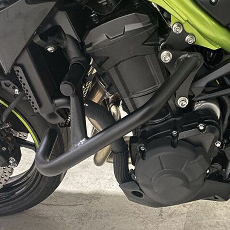 送料無料 Z900RS 2017- 対応 エンジンガード クラッシュバー カスタムバンパー 黒 スチール製 耐久強化 落下防止 ドレスアップにも最適CYB35お買い得