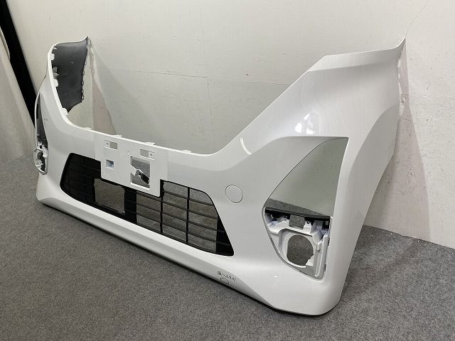 フロント バンパー