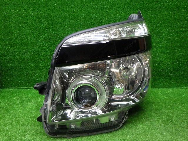 ヴォクシー 左ヘッドライト HID ZRR70/75 前期 28-203 V9