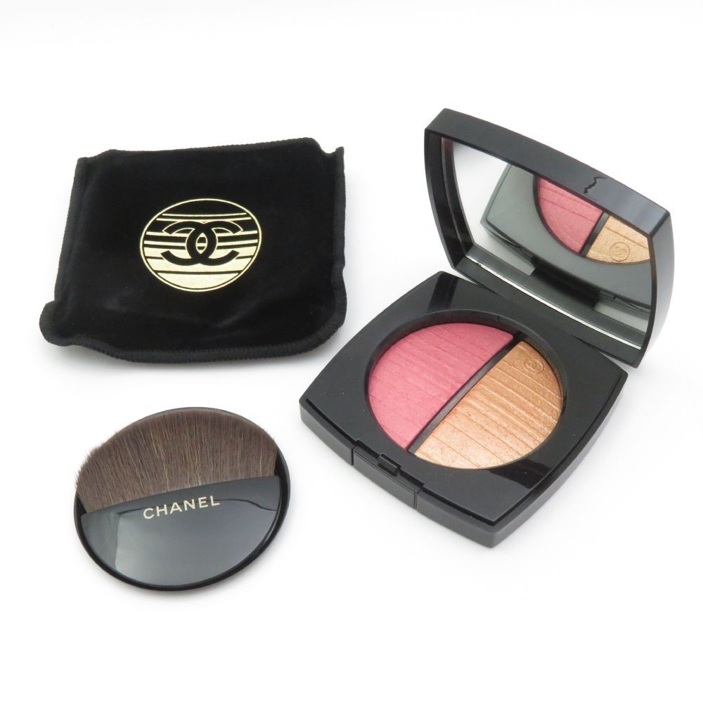 CHANEL ヘルシー　ゴールデン　グロウ　パウダー　エクラ　ドゥ　ソワール CHANEL レベージュヘルシーゴールデングロウパウダー エクラドゥ