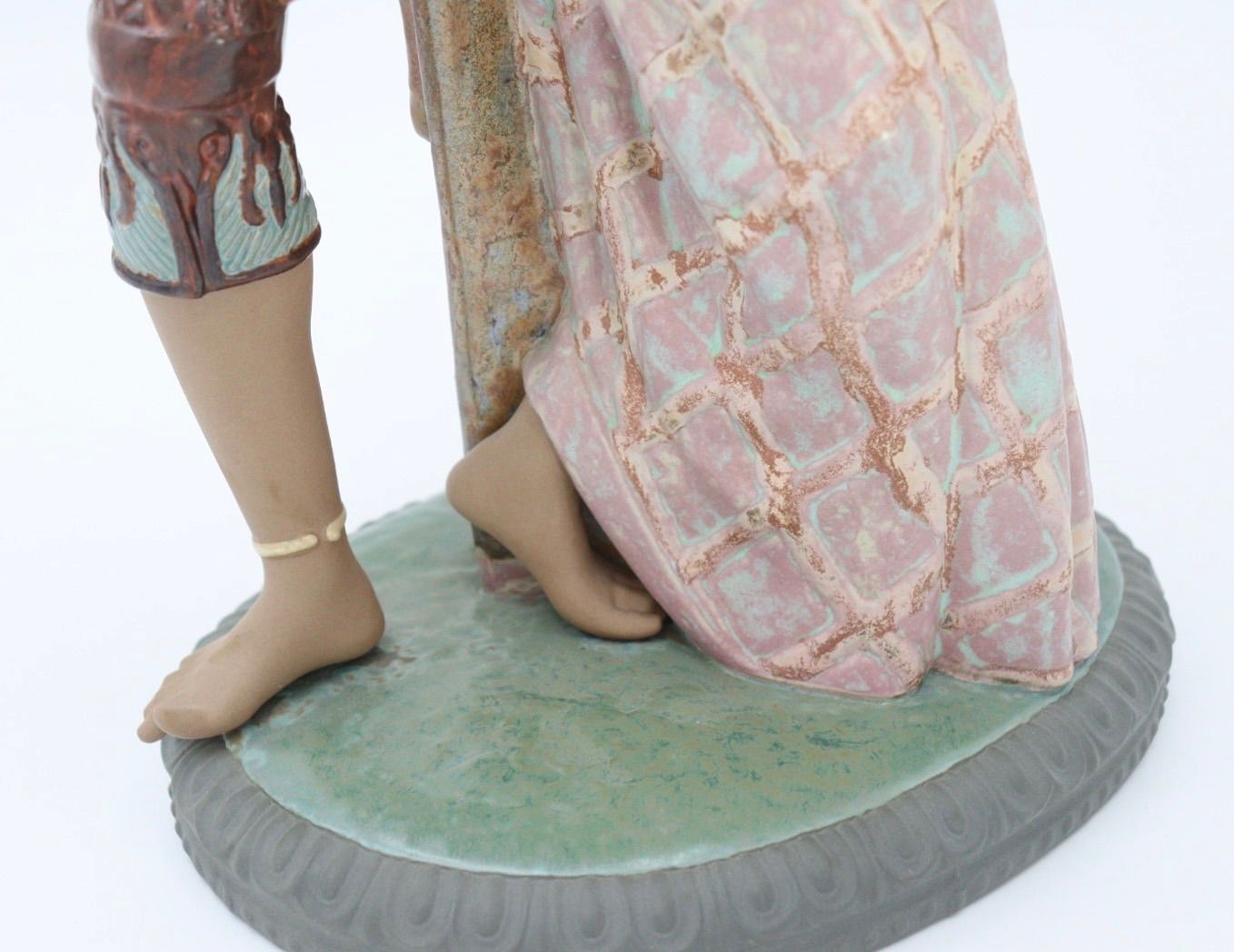 フィギュリン 陶器人形