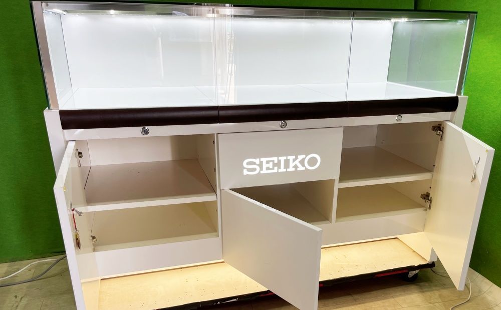 福山通運の営業所渡し】時計店より (美品！) 光沢ホワイトウッドの 
