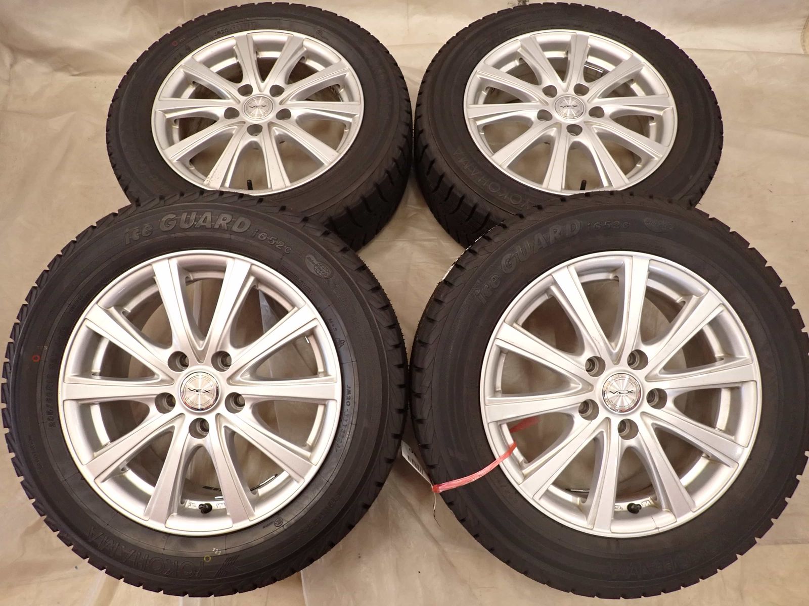 【驚きの低価格】 冬 製 4本SET 会社宛 205 60R16×6.5J 92T ヨコハマ アイスガード IG52C アルミ ステップワゴン ラフェスタ NO D6386