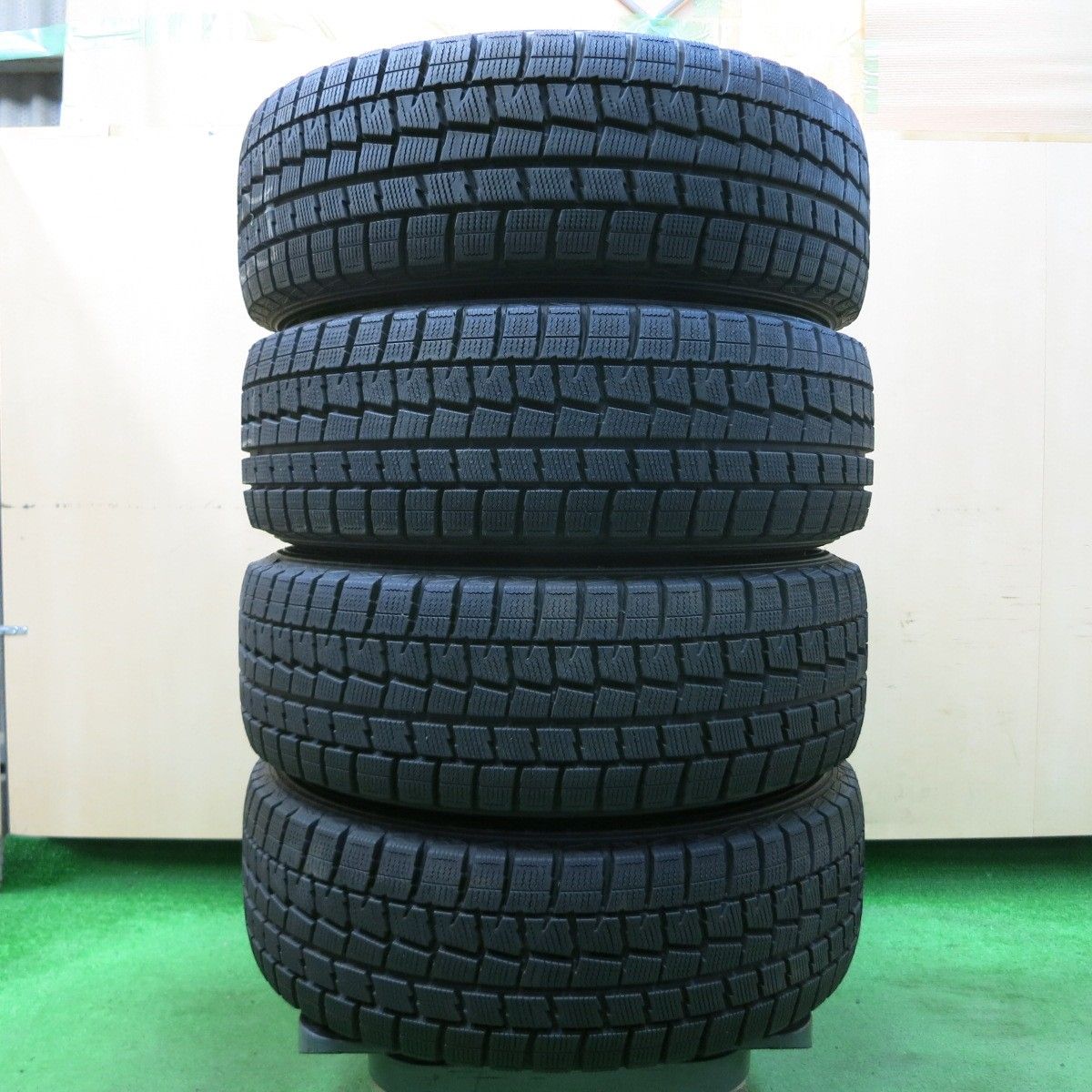 イボ有り！美品！DUNLOP WM01 185/65R15 4本 2018年 イボ有り！美品！DUNLOP WM01 185/65R15 4本 2018年