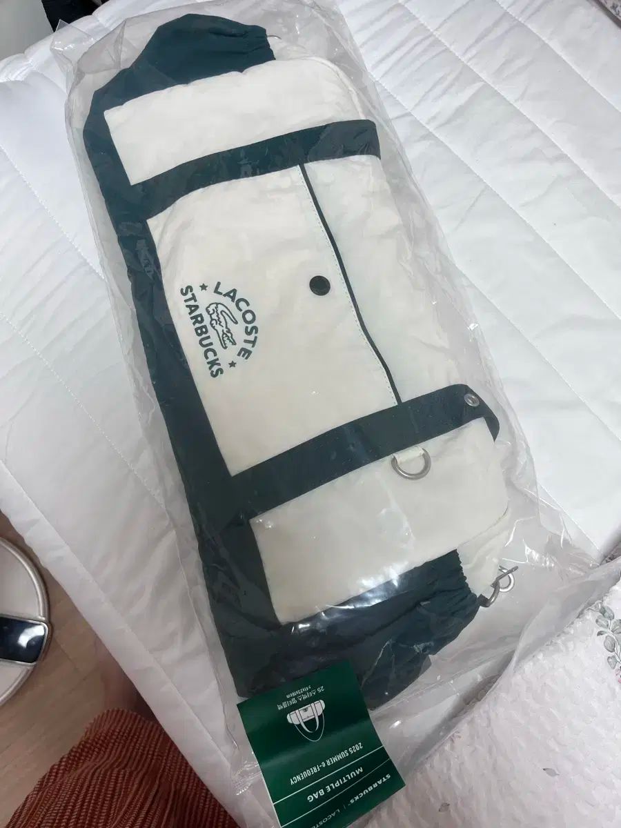 韓国スタバ　スターバックス LACOSTE ラコステ バッグ アイボリー 韓国 スターバックス LACOSTE ラコステ バッグ アイボリー 韓国
