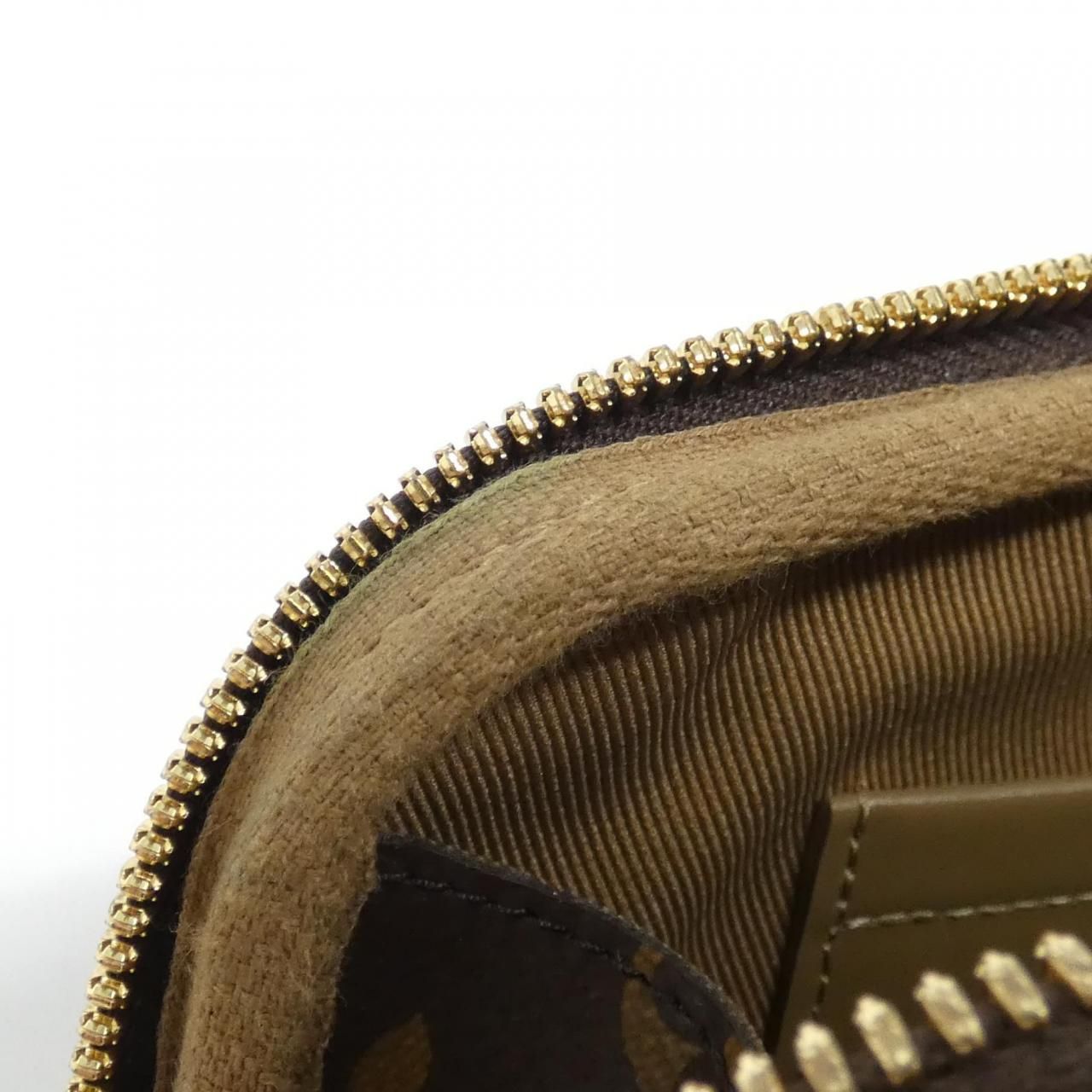 モノグラム ユーティリティ