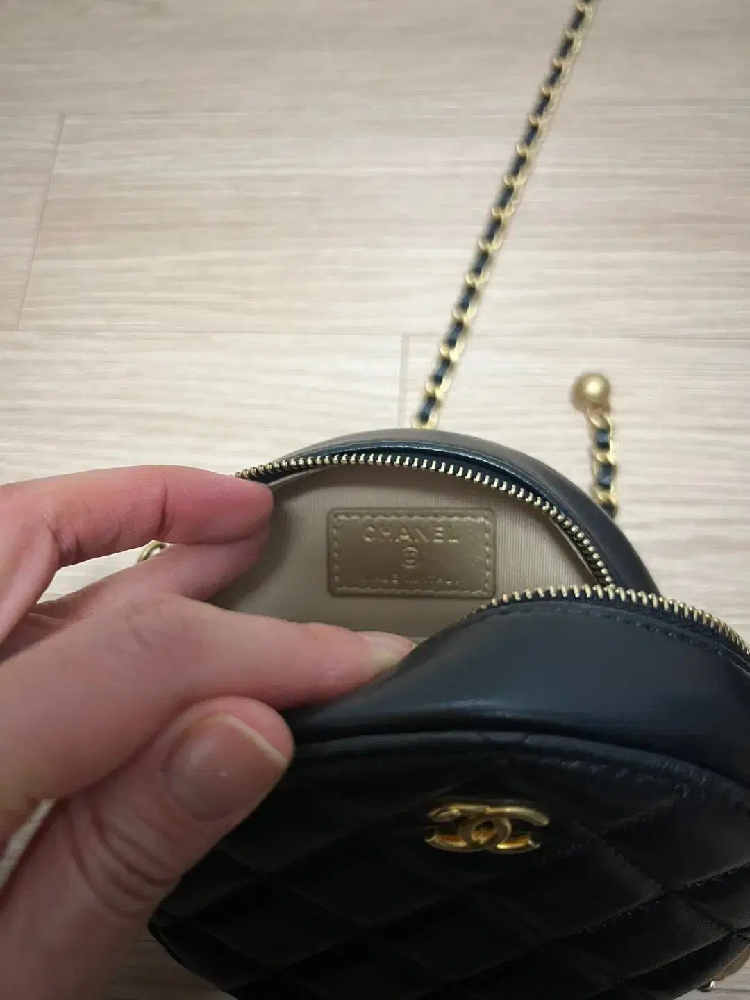 Chanel シャネル