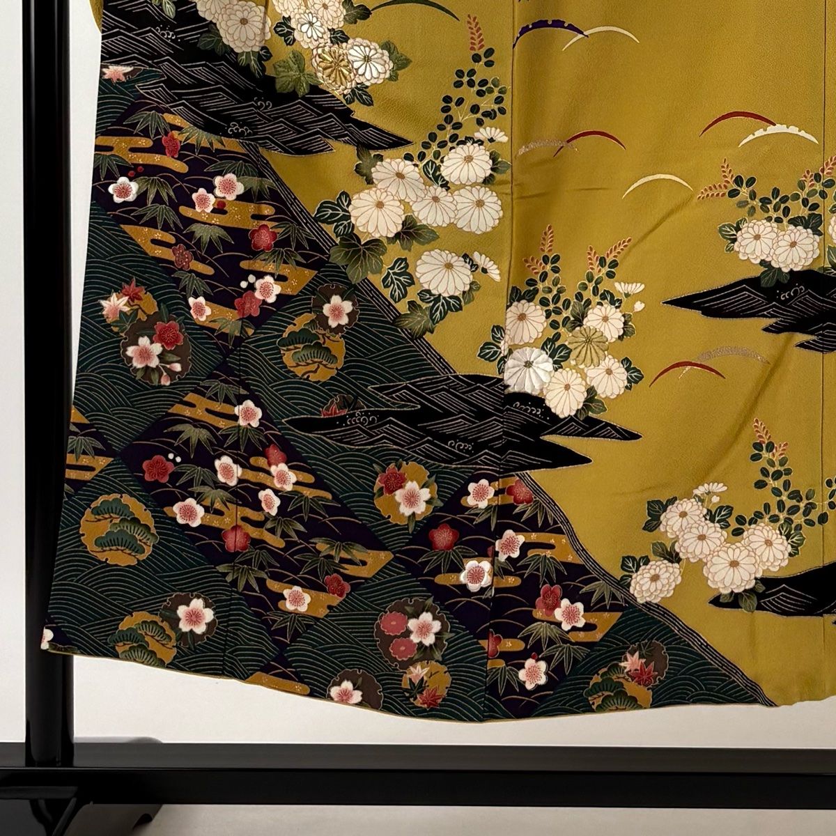 振袖 身丈151cm 裄丈60.5cm S 袷 花井幸子 やまと 落款 菊
