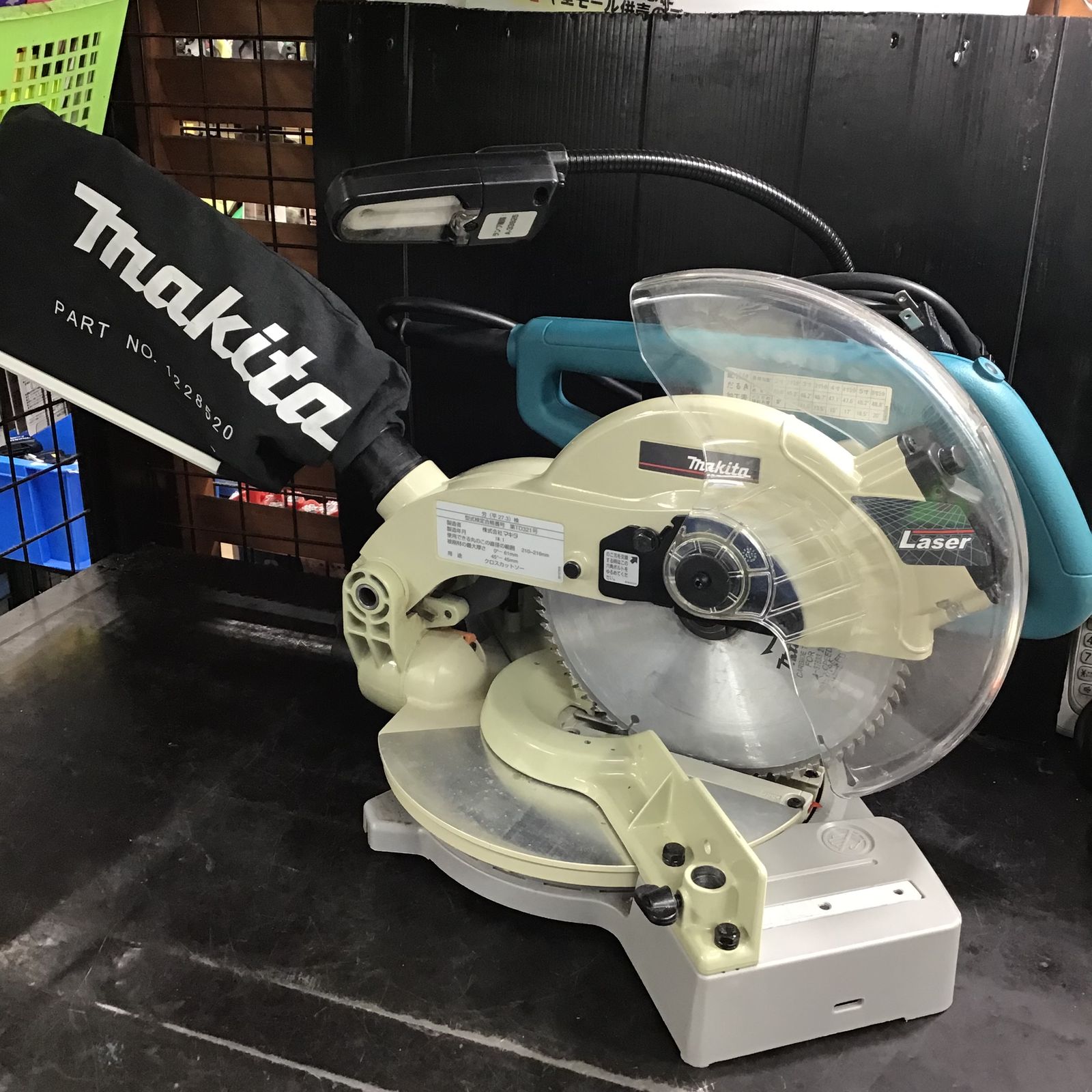 〇マキタ(makita) 216mm卓上マルノコ レーザー付 LS0840FL【草加店 