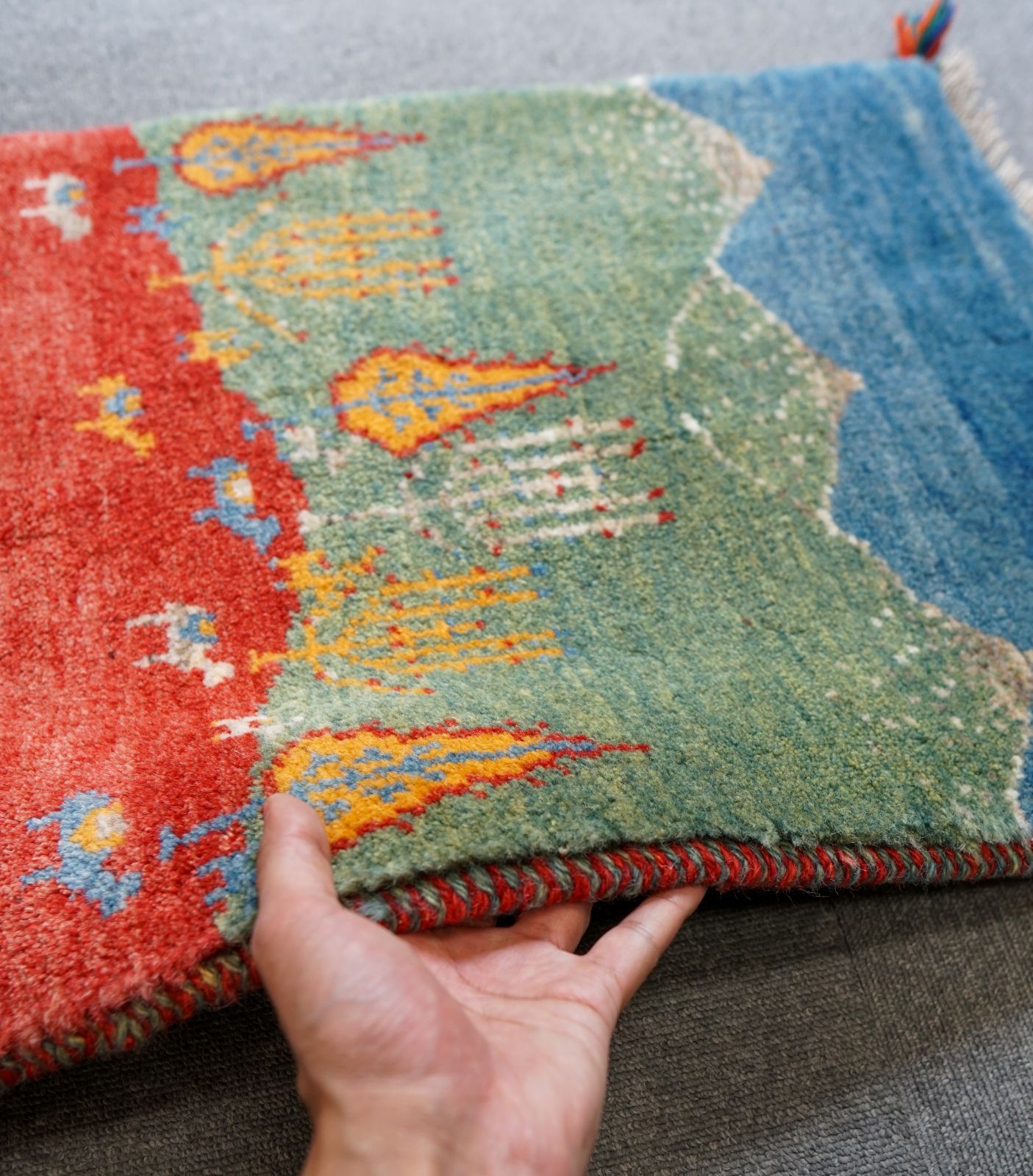 80×53cm 【ペルシャ絨毯 手織りギャッベ】アマレ族ギャッベ ギャベ - メルカリ