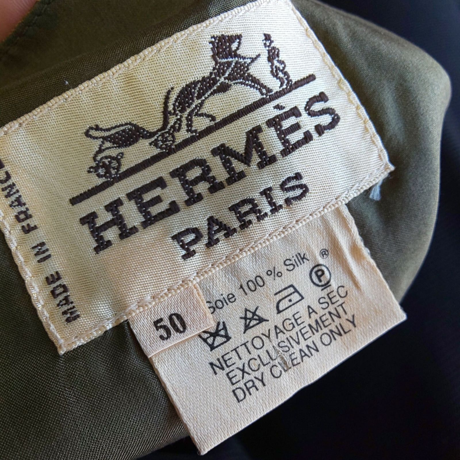 エルメス　ベスト　シルク　仮面　総柄　マルチカラー　フランス製　メンズ　54 896D-04 HERMES エルメス メンズ シルク ベスト ジレ シャイアン