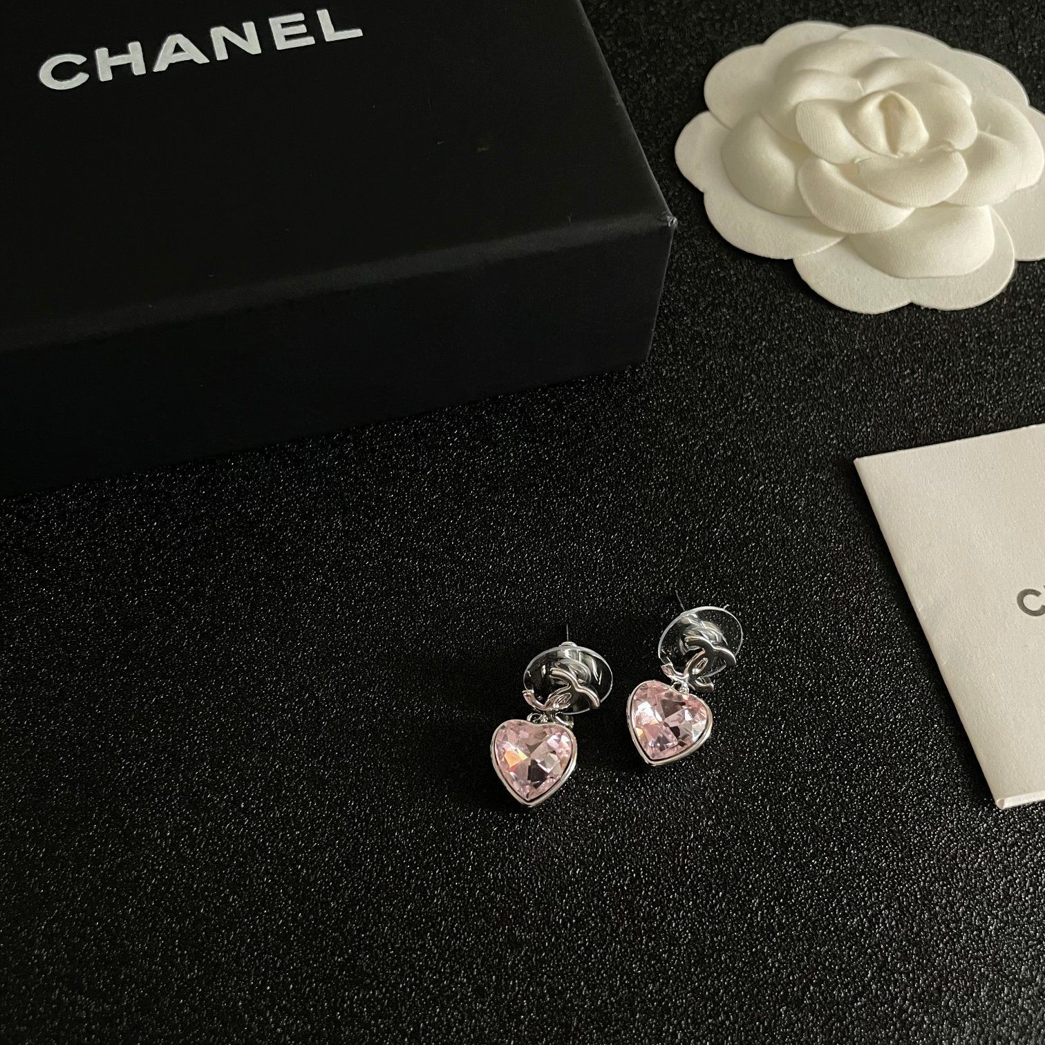 CHANEL ヴィンテージピアス 今日特価】CHANEL ヴィンテージ ピアス クラシック エレガンス