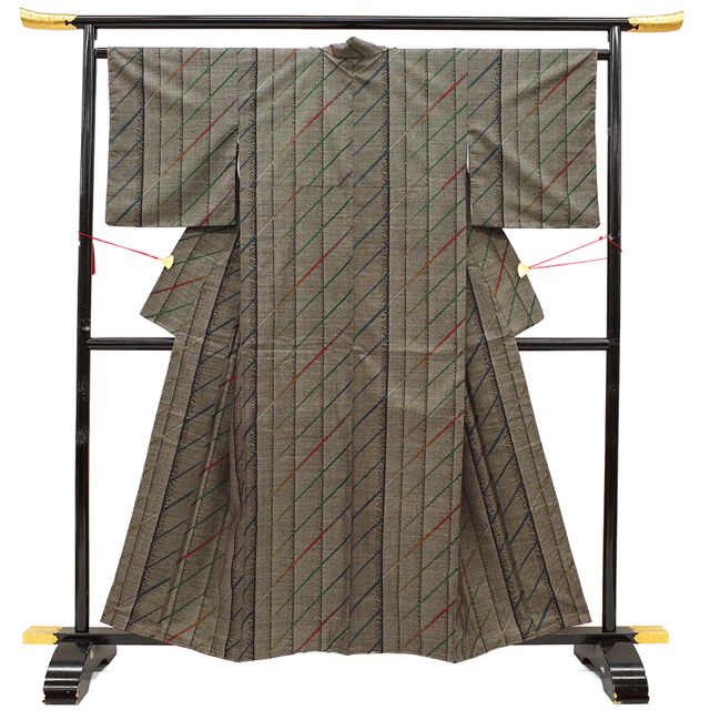 本場大島紬 泥大島 ７マルキ 茶泥色 花唐草 縞 正絹 古代染色純泥染 中古 お仕立て上がり リサイクル お洒落着 カジュアル 久野織 和装 着物 No.3-0085