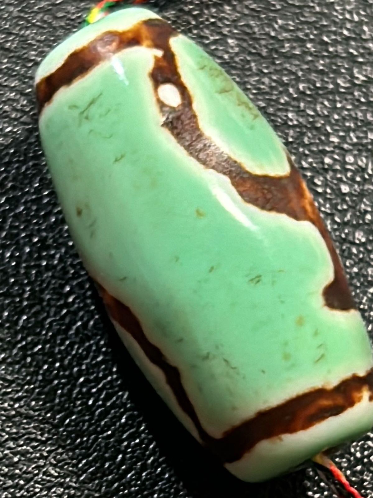 101 天珠 ・ dzibeads ・珍品・石 品名: 宝瓶 天珠 12,9ｇ 宝瓶天珠 青稞供天珠 珍品 ／チベット 天珠 dZi ジービーズ