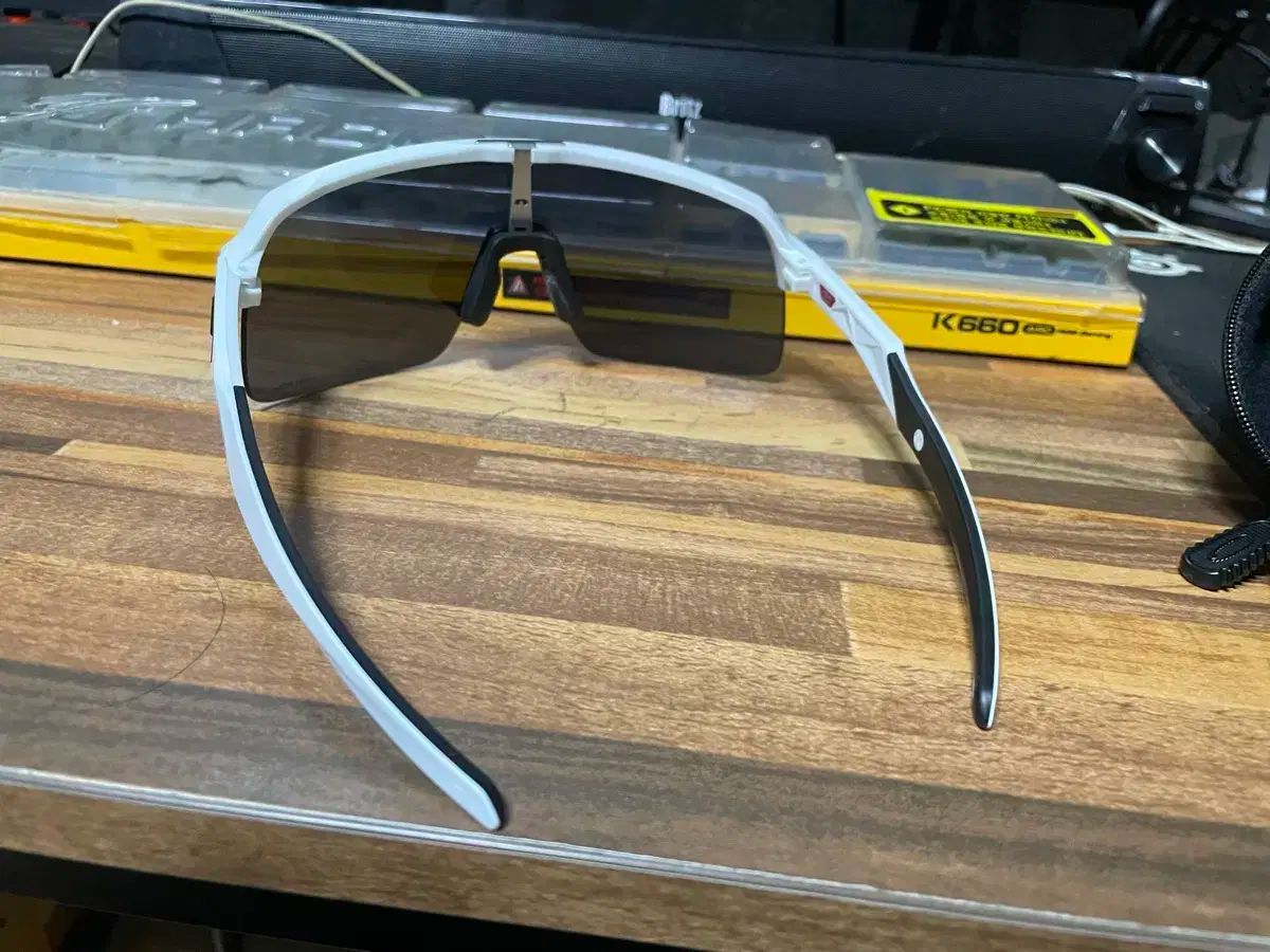 OAKLEY オークリー