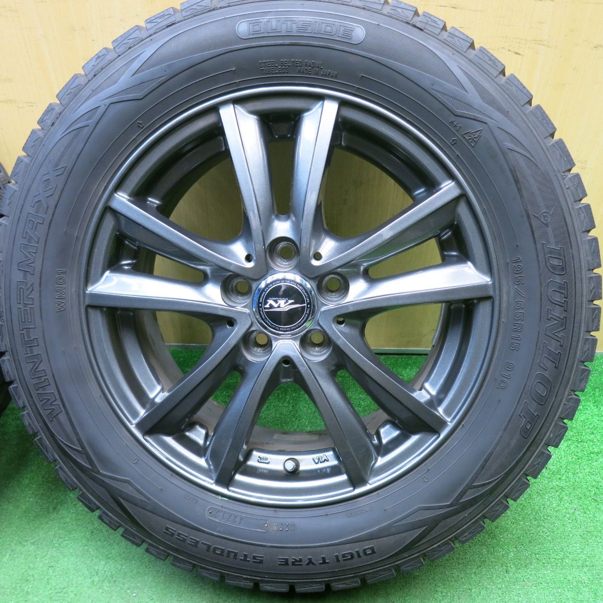 スタッドレス