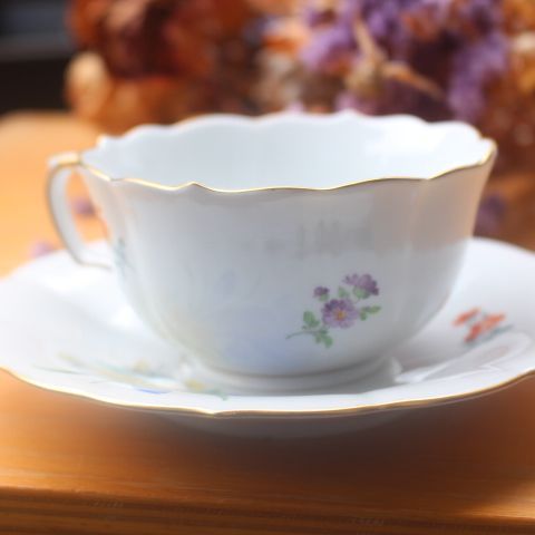 美品 Meissen マイセン ベーシックフラワー 2つ花 カップ＆ソーサー 