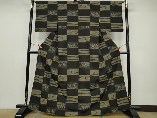 平和屋着物 上質な紬 ラクダ 横段人物文 シルクロード 正絹 CAAY4862ut