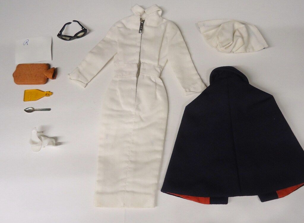 マテル ヴィンテージバービー衣装 991 Registered Nurse WWW_USTAUSTRALIA_COM_AU
