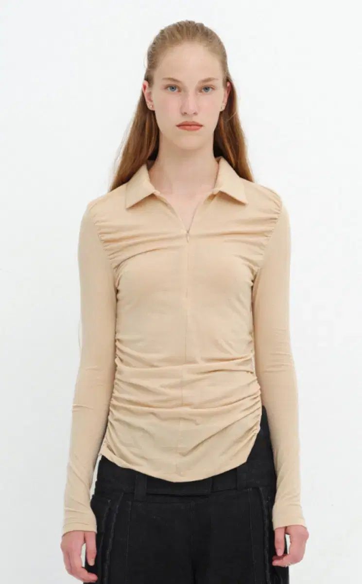 CERRIC セリック half zipper collar top beige