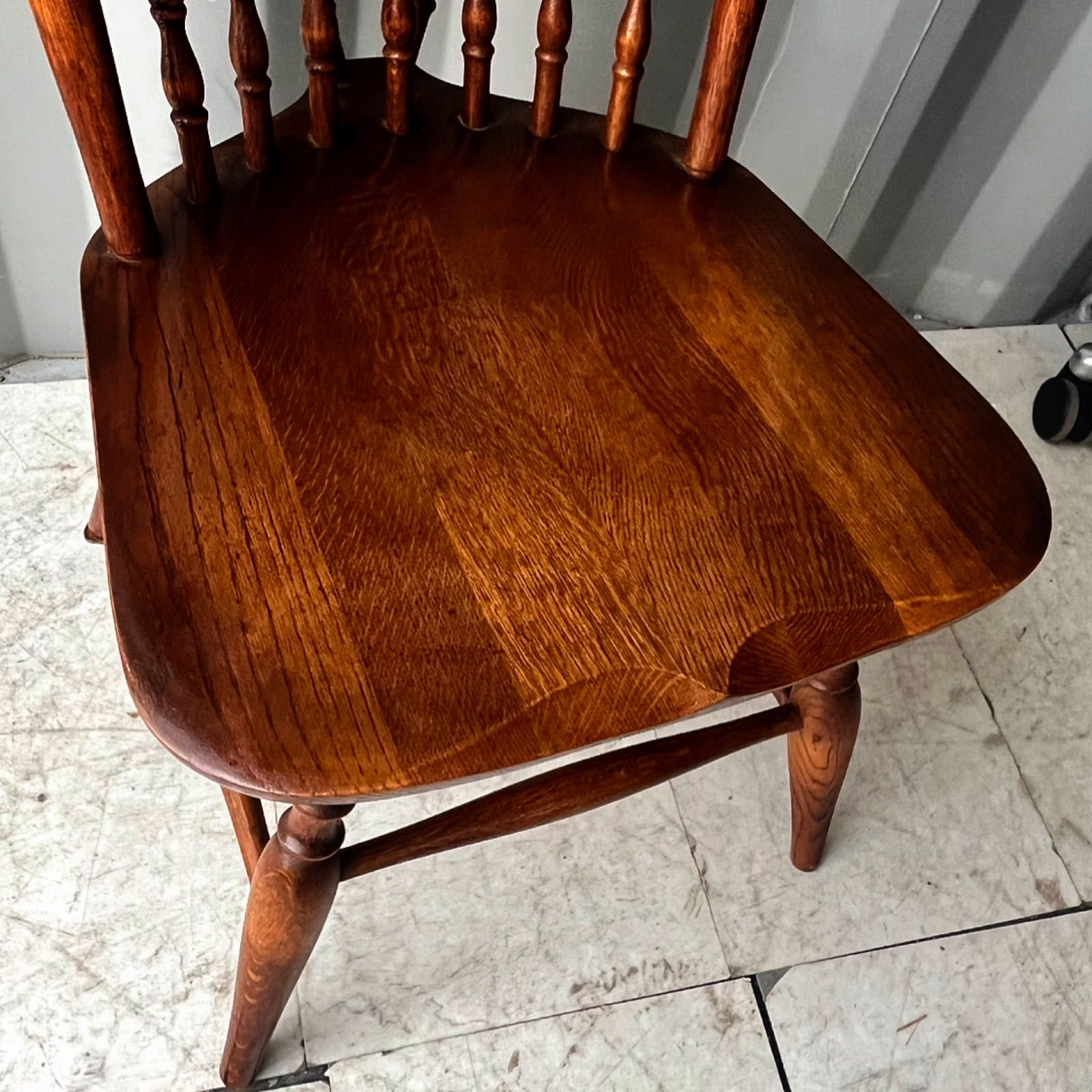 取付無料！飛騨産業 キツツキ 天然木ナラ材おしゃれアンティークウィンザーチェア✨ 取付無料！飛騨産業 キツツキ 天然木ナラ材おしゃれアンティーク