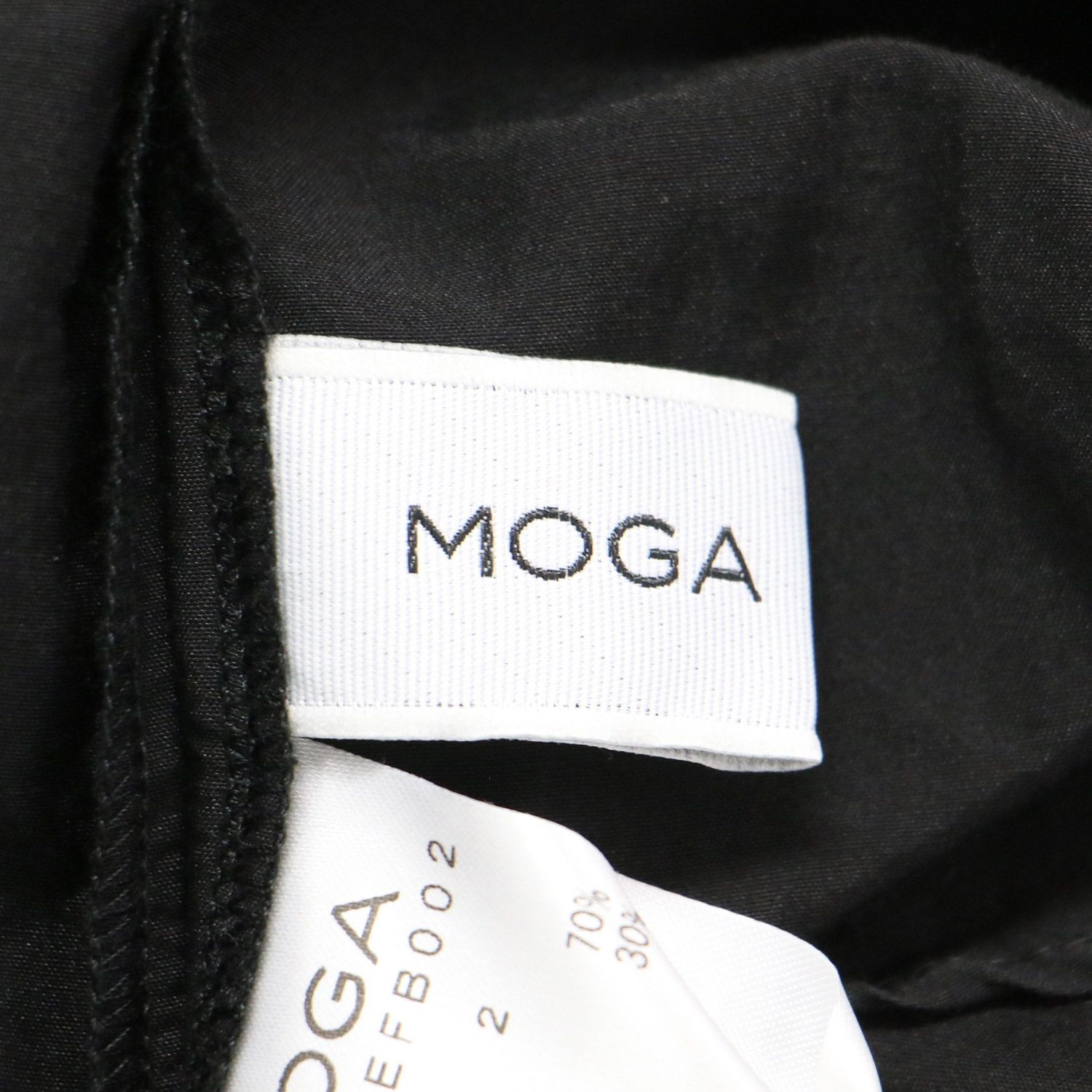 MOGA ブラックブラウス 2 MOGA ブラックブラウス 2