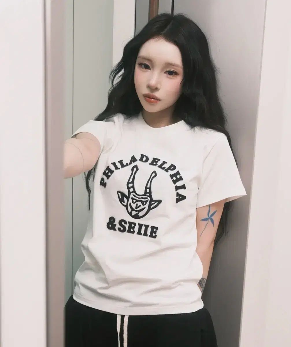 seiie セイエ 悪魔 スリムフィット 麻 半袖 Tシャツ