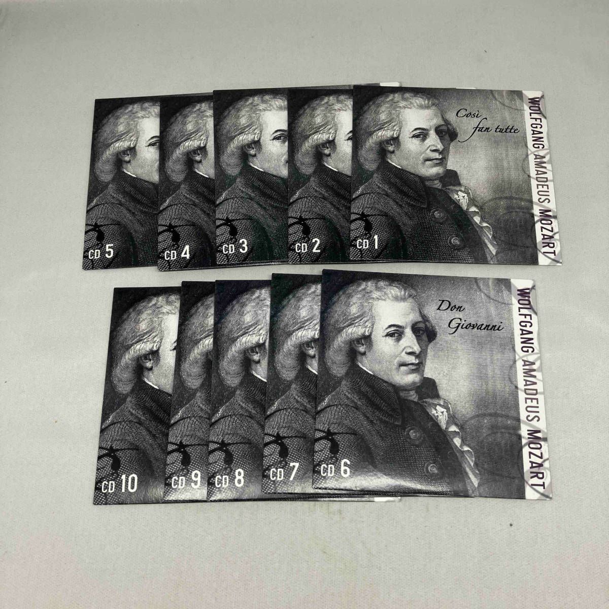 WOLFGANG AMADEUS MOZARTモーツァルト　テーブルクロス＆CD WOLFGANG AMADEUS MOZARTモーツァルト テーブルクロス＆CD
