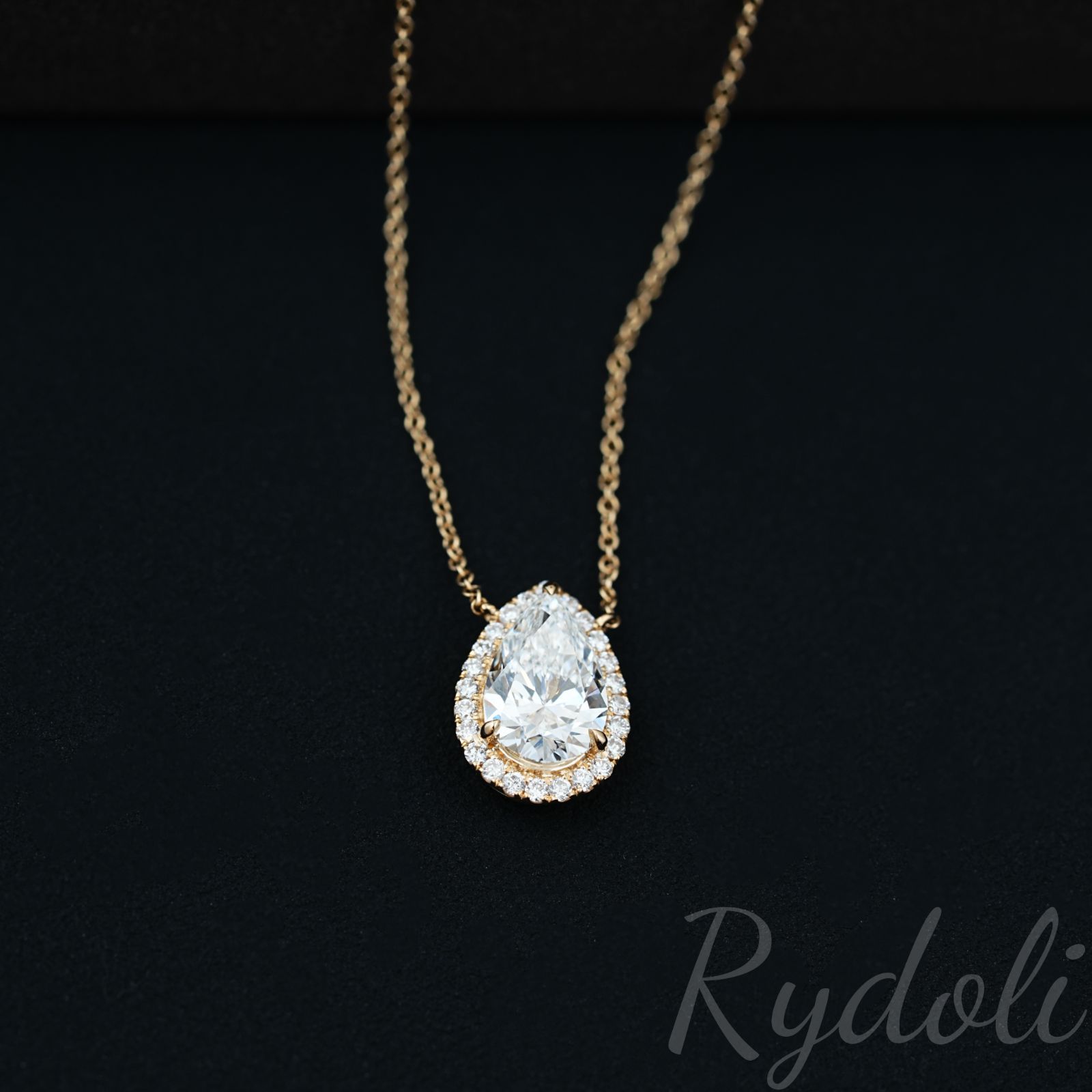 新品 K18 ダイヤ ネックレス ペンダント マイクロパヴェ 0.2ct 新品 K18 ダイヤ ネックレス ペンダント マイクロパヴェ 0.2ct