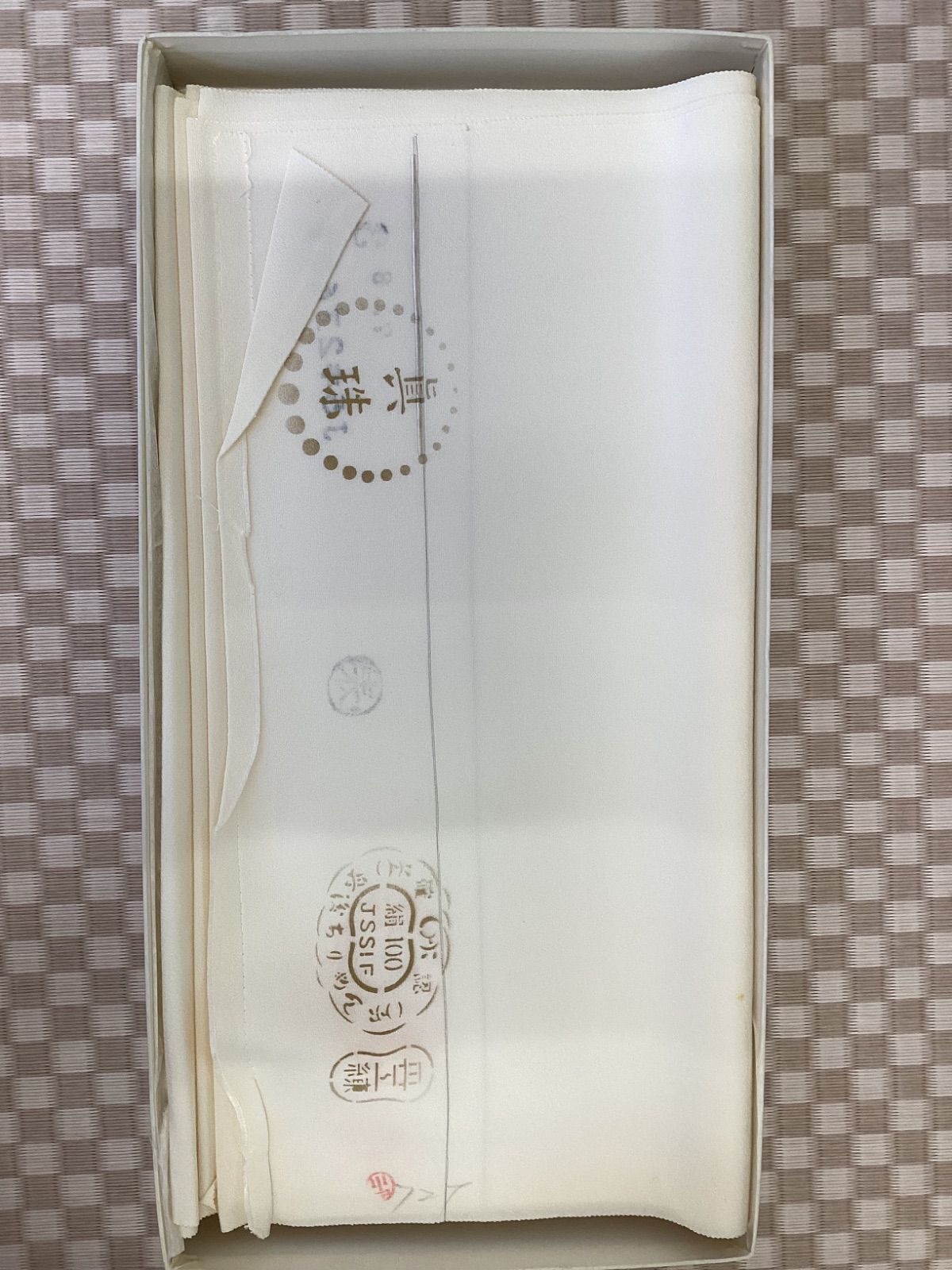 H019☆送料込み❣️ 反物 白布地 正絹 2本 まとめ売り❣️ 白ちりめん 反物 正絹 1本 着物まとめ売り 着物 S-2413 - メルカリ