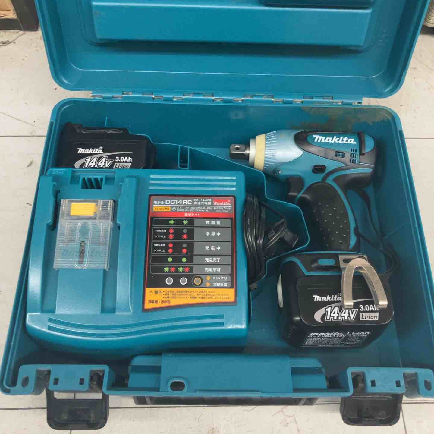 中古品】 マキタ/makita コードレスインパクトレンチ・TW152DRFX 