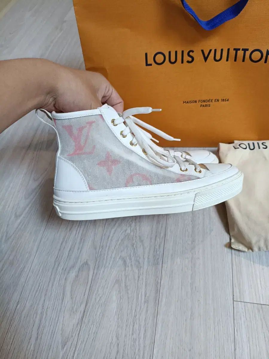 正規品36 ルイヴィトン ステラー ハイトップ スニーカー 230 240