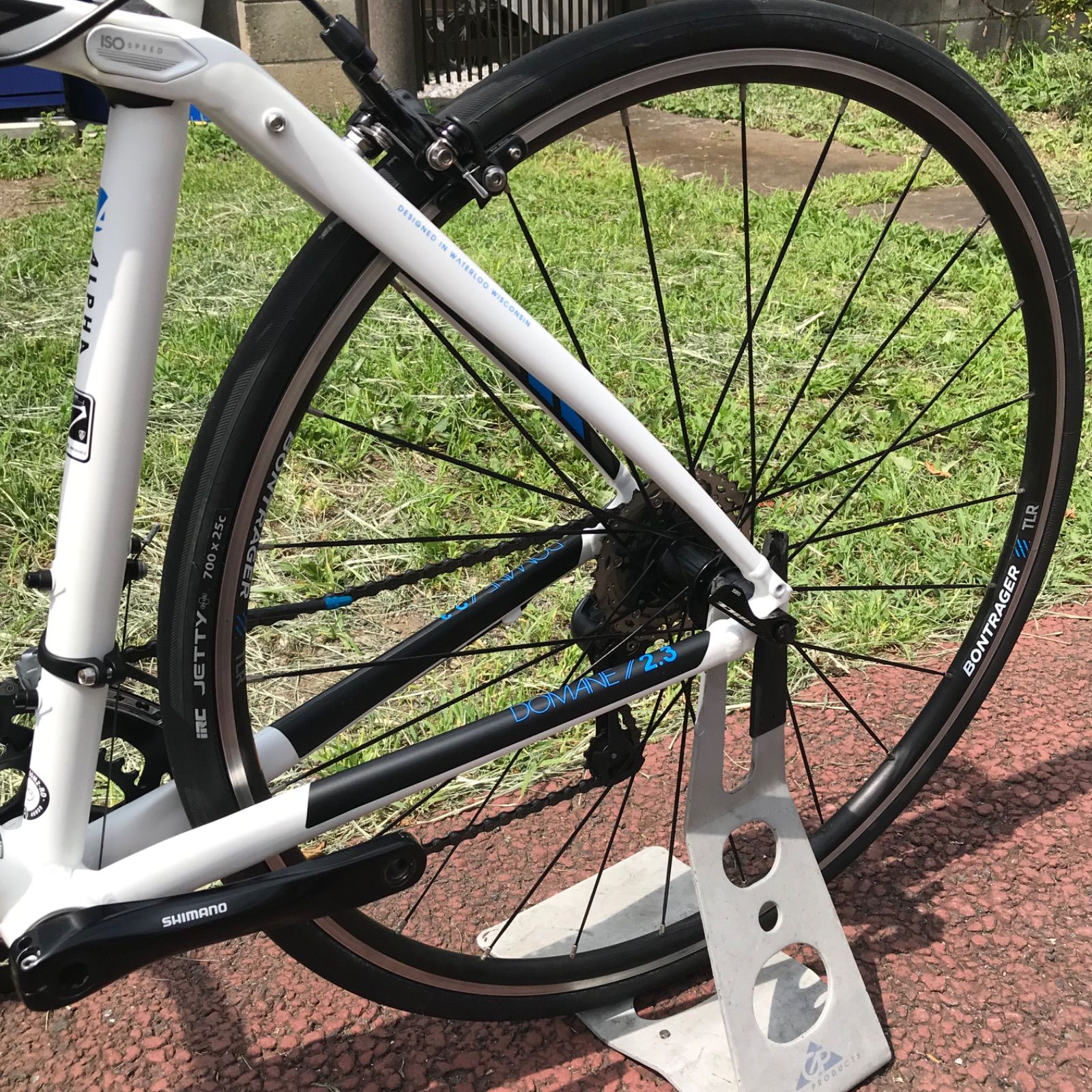 価格を抑えてロードバイクを始めたい方！リユースロードバイク TREK 