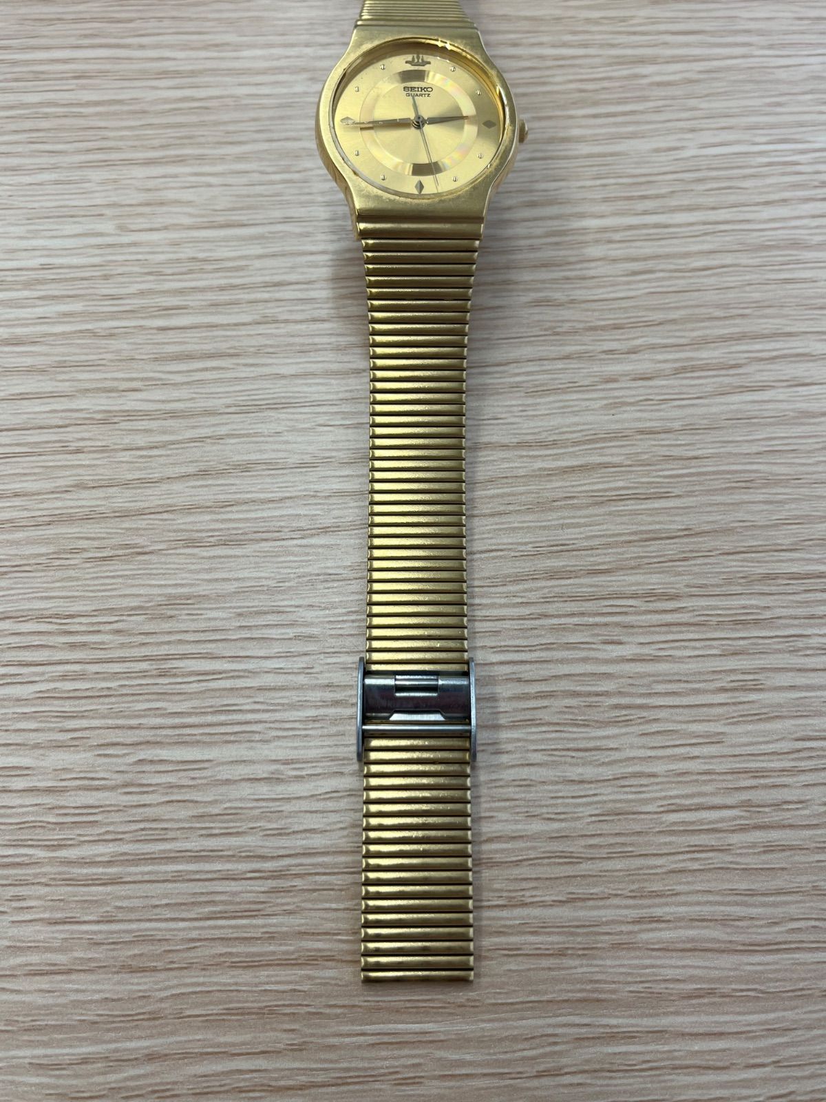 SEIKO 腕時計　ゴールド SEIKO セイコー 腕時計 ゴールド V701-6K90 動作未確認 ジャンク