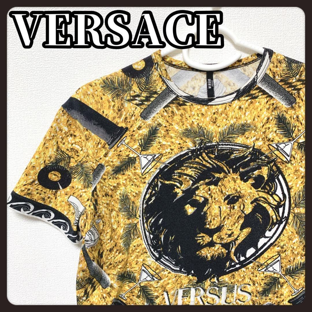 VERSACE　ヴェルサーチ　Tシャツ　ライオン　インパクト　VERSUS　短丈 VERSACE ヴェルサーチ Tシャツ ライオン インパクト VERSUS 短丈