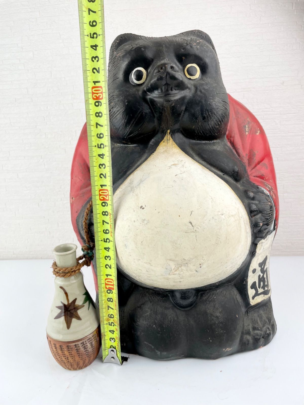 赤いちゃんちゃんこ たぬきの置物 珍しい笠間焼 40年以上前 開運