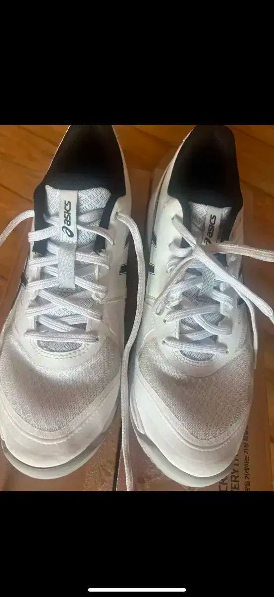 Asics アシックス