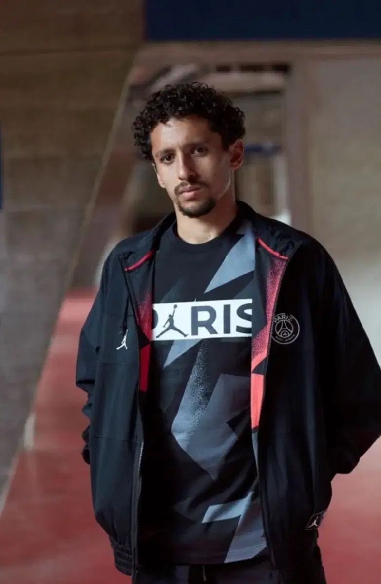 PSG パリ・サンジェルマン X ジョーダン スーツジャケット 海外 M