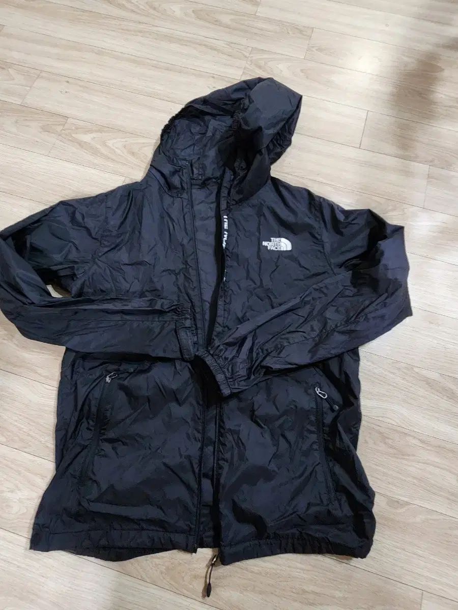 【雷市場（ポンジャン）商品韓国直送】 THE NORTH FACE(ザノースフェイス) ウィンドブレーカー レディース 160 サイズ 清潔