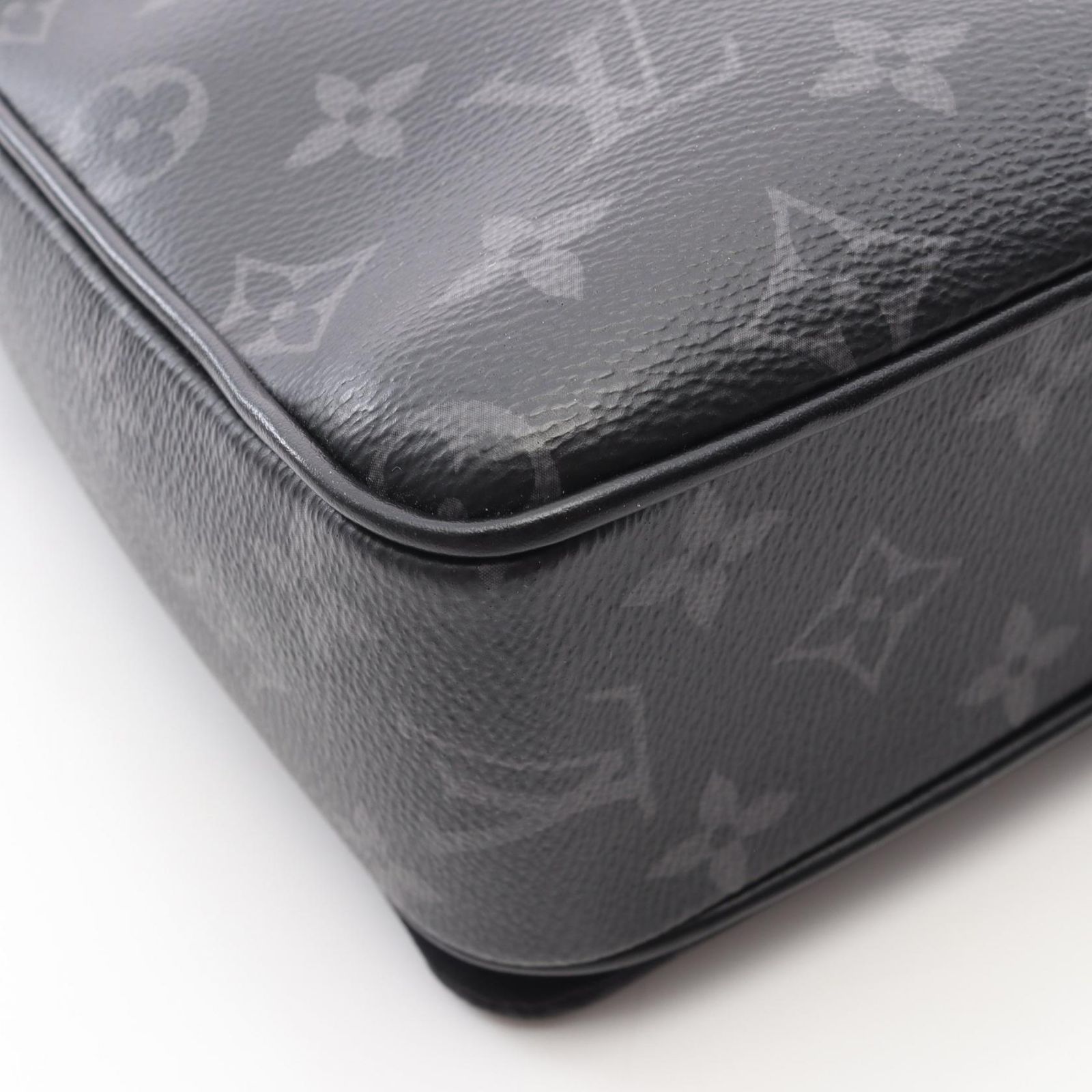 LOUIS VUITTON ショルダーバッグ ディストリクト PM NV3 PVC 