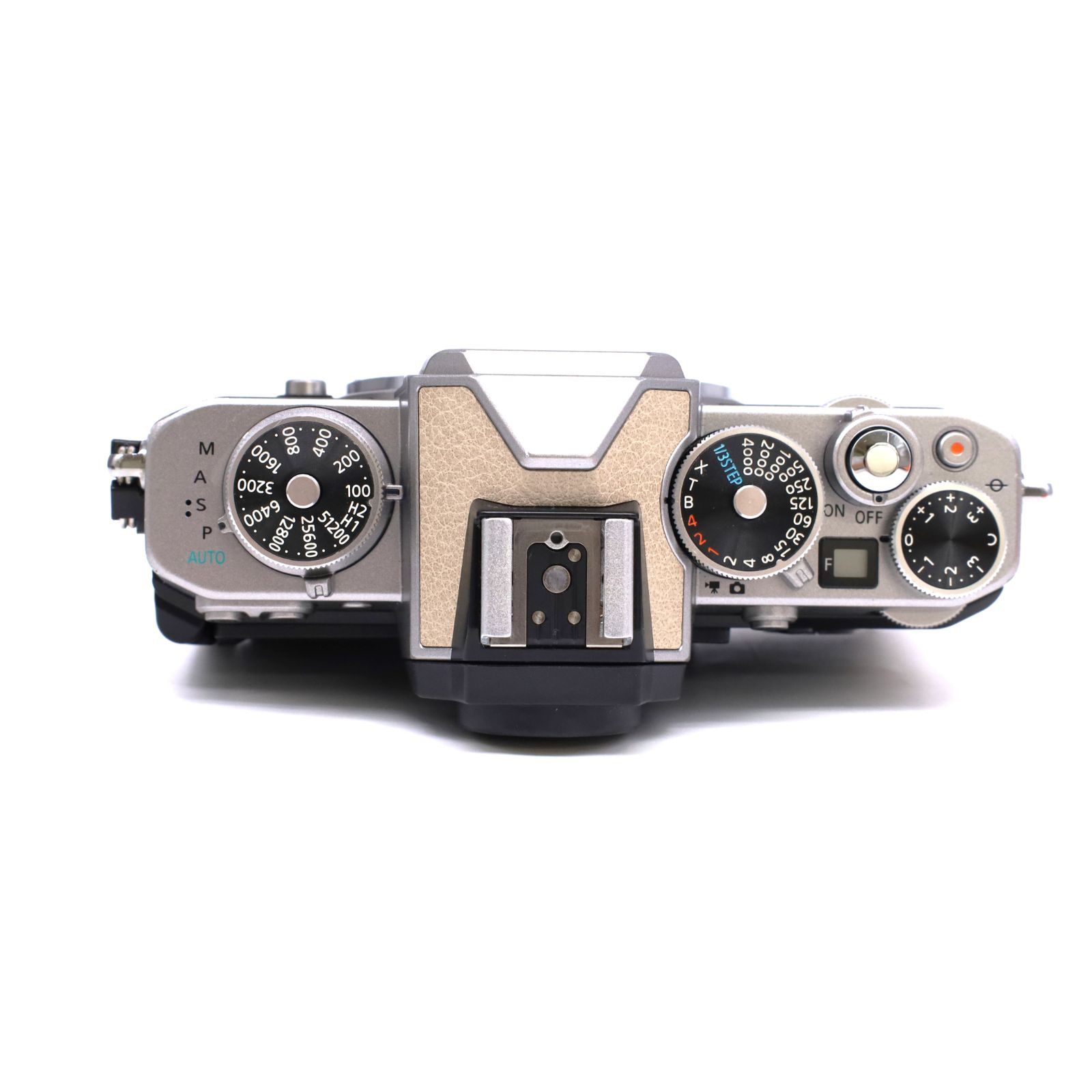 張替えサービス終了品（サンドベージュ）】元箱付き。☆美品☆ Nikon
