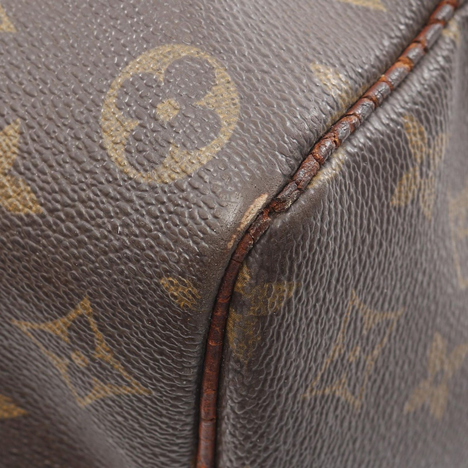 VUITTON