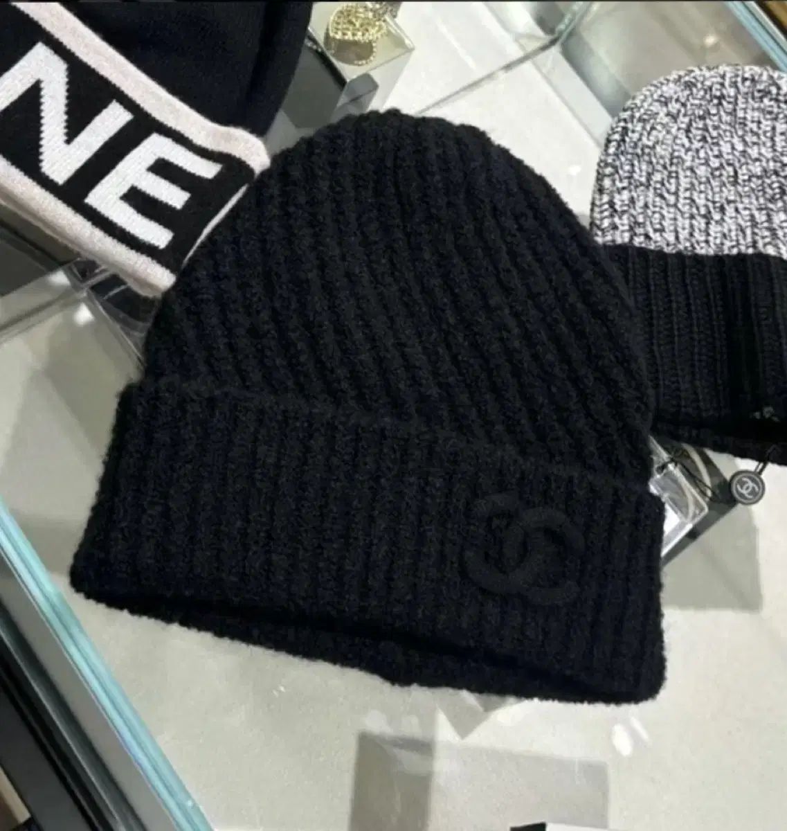 24fw CHANEL シャネル カシミヤ cc ロゴ ビーニー 黒 AAA145