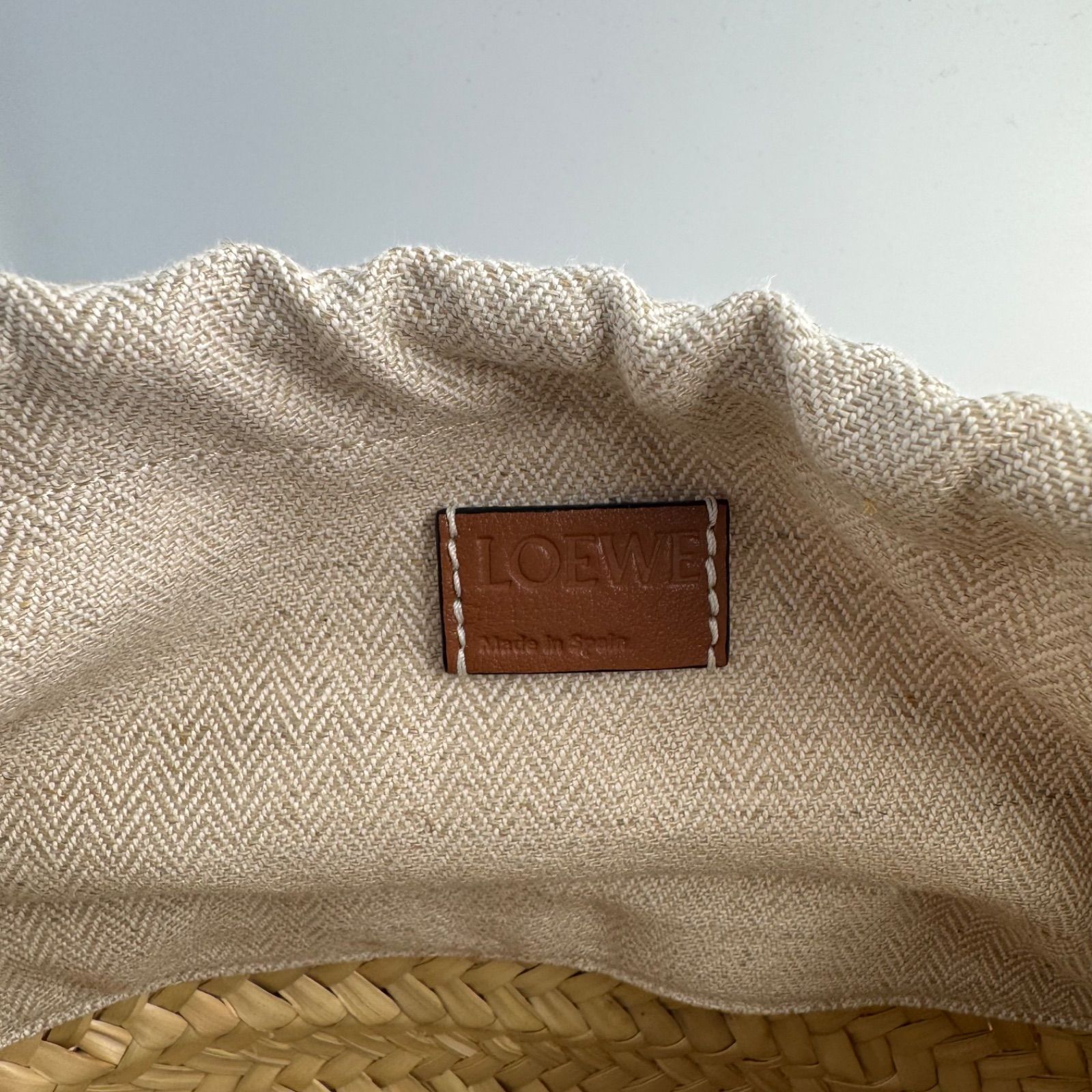 LOEWE ドローストリング バケットバッグ ベージュxブラウン ショルダー LOEWE ドローストリング バケットバッグ ベージュxブラウン